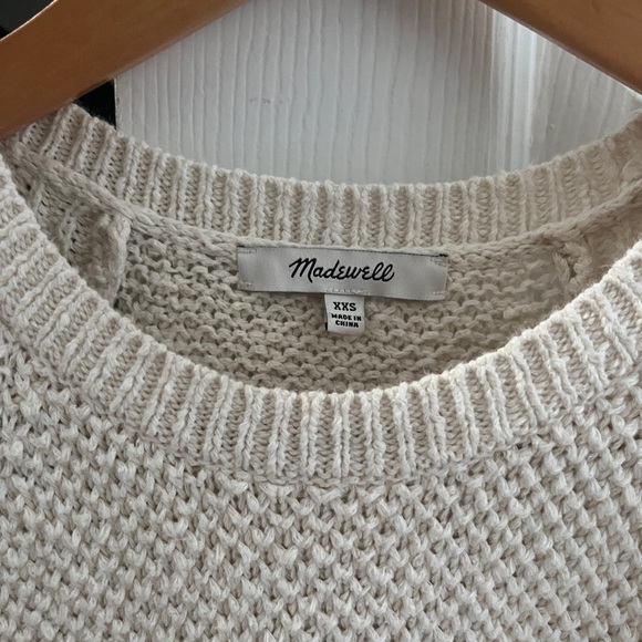Like new Madewell sleeveless sweater - Picture 3 of 3